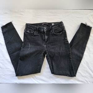 Women’s Black Washed Skinny Jeans (sz 02/W24)